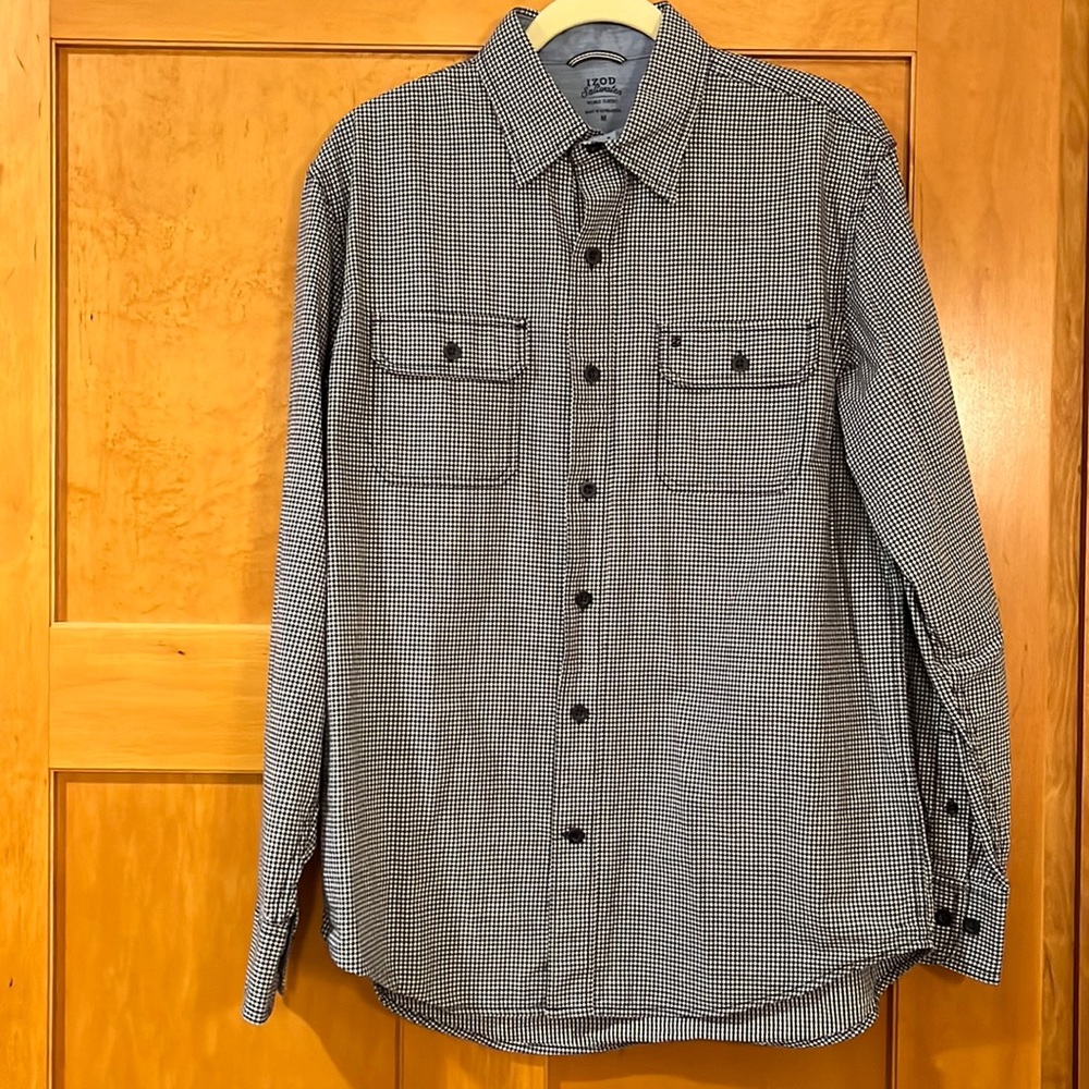 NWOT Izod Saltwater Relaxed Classics Button-down